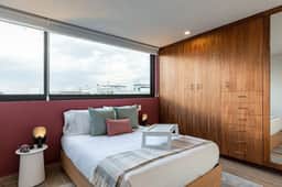 Sunny Fully Equipped Apartment in ROMA by VIATO HOMES - Image 2