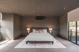 Two-Level Penthouse Near Centro | Terrace + AC - Image 5