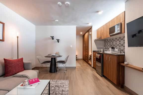 Trendy and Safe Fully Equipped Stay | ROMA by VIATO HOMES - Image 1