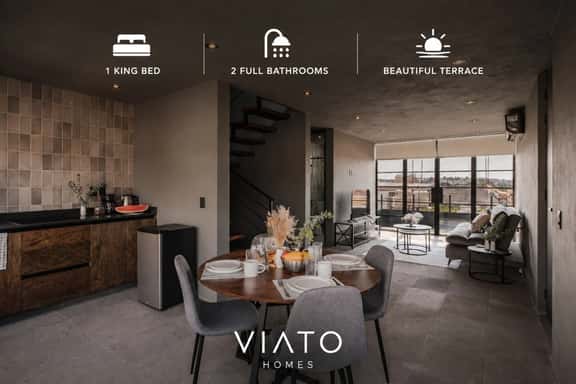Two-Level Penthouse Near Centro | Terrace + AC - Image 1