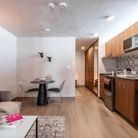Trendy and Safe Fully Equipped Stay | ROMA by VIATO HOMES - Image 1
