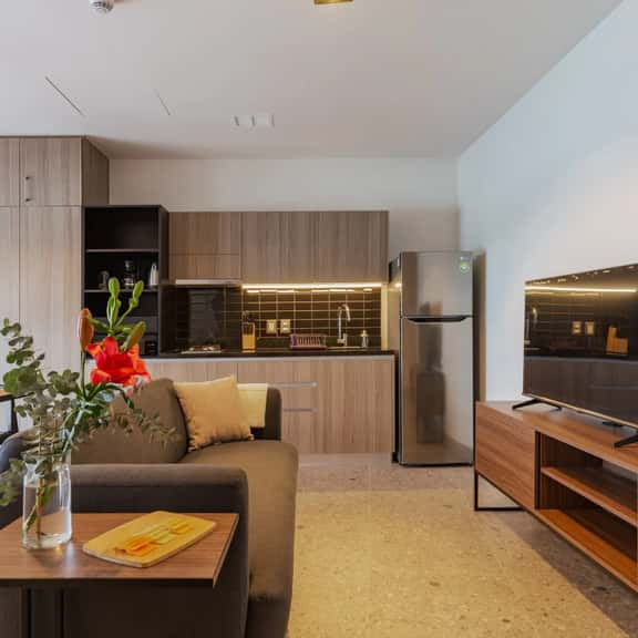 Stylish Studio w/ Gym & Pool Access | VIATO HOMES - Image 1
