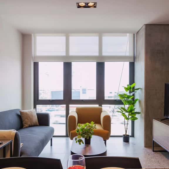 Modern 2-BR Retreat w/ Gym & Pool | VIATO HOMES - Image 1