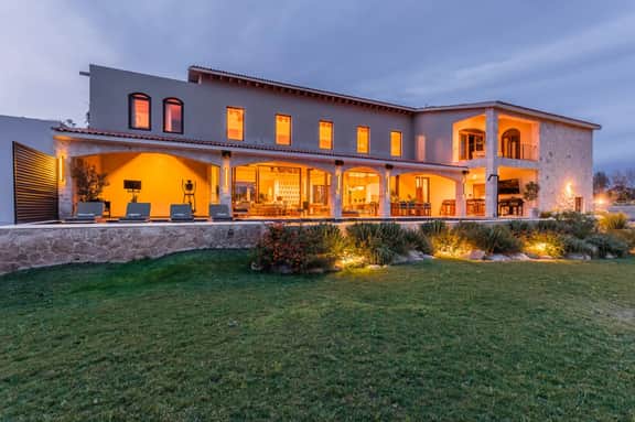 Private Luxury Villa in San Miguel de Allende w/ pool and thermal jacuzzi by VIATO HOMES - Image 5