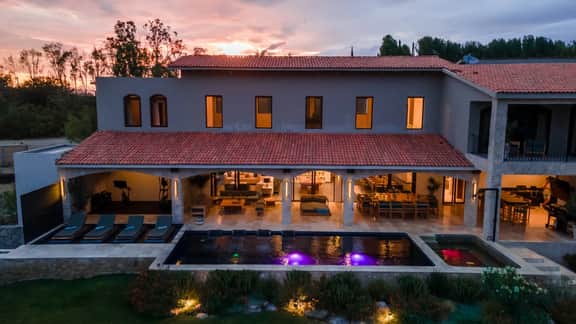 Private Luxury Villa in San Miguel de Allende w/ pool and thermal jacuzzi by VIATO HOMES - Image 4