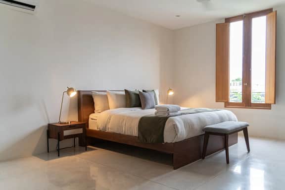 Private Rooftop-tub in the heart of the historic Centro | Centro by VIATO HOMES - Image 3