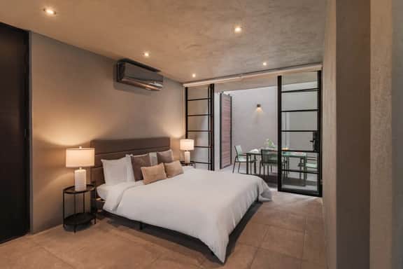 Beautiful Patio Loft Near Centro By VIATO Homes - Image 3