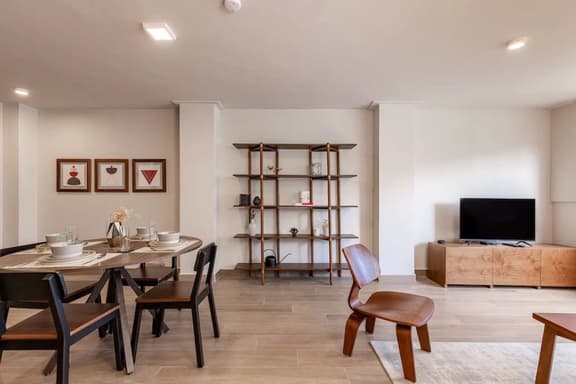 Tepeyac Comfy and Spacious Apartment in Roma Norte by VIATO HOMES - Image 1