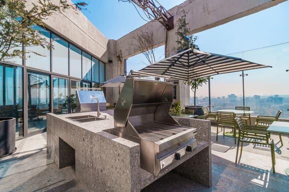 Smart Living Studio w/ Gym & Rooftop |VIATO HOMES - Image 1