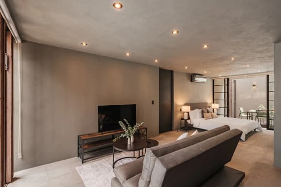 Beautiful Patio Loft Near Centro By VIATO Homes - Image 1